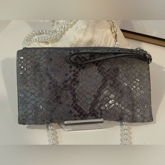 Michael Kors Blue Snakeskin Leather Studded Wristlet Clutch Wallet - Picture 6 of 11